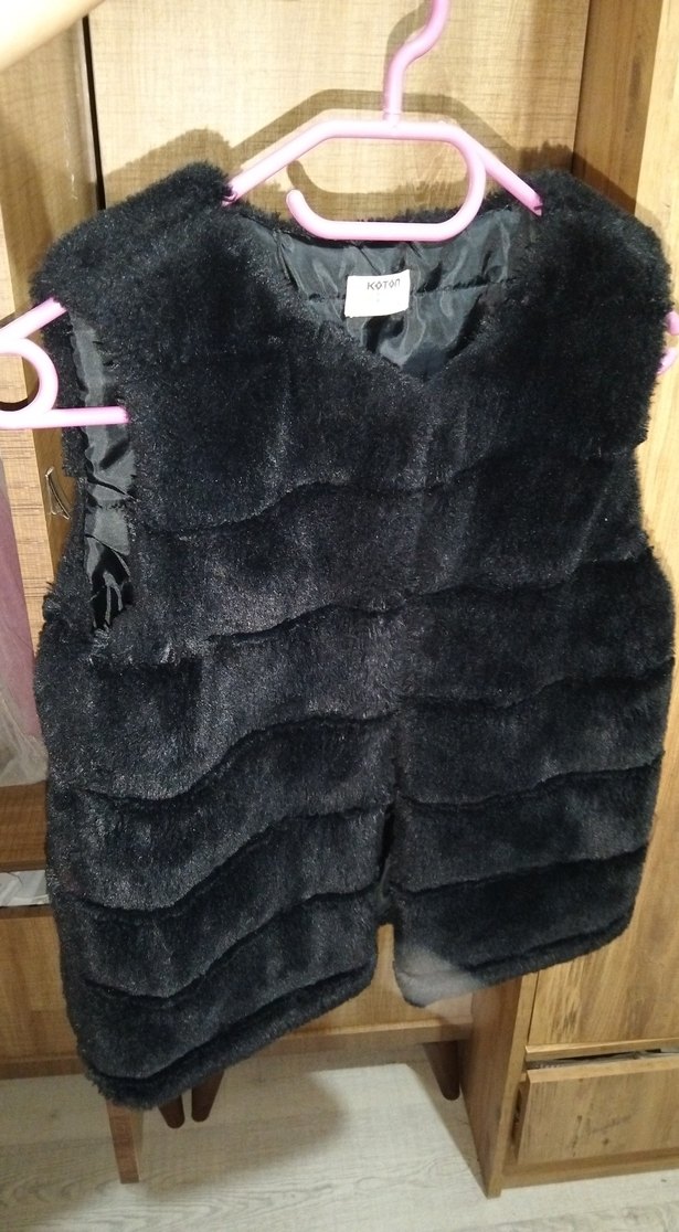 Siyah Kürk Detaylı çocuk Yelek - Görsel 4