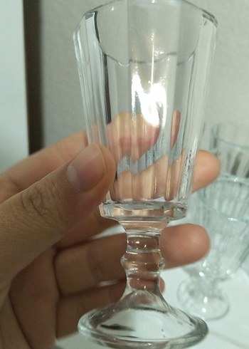 Beyaz Ayaklı Cam Bardak Seti - Görsel 2