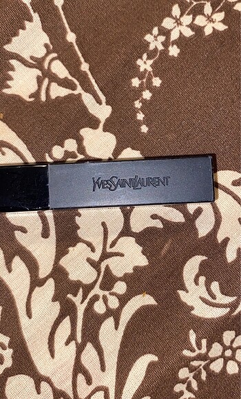 Yves Saint Laurent Yves The slim velvet radical 308
