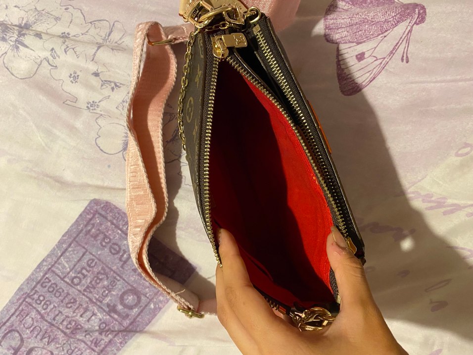 Louis vuitton pembe askili canta - Görsel 5