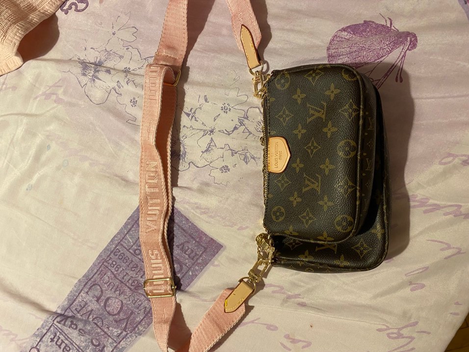 Louis vuitton pembe askili canta - Görsel 2