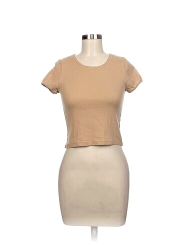 H&M T-shirt %70 İndirimli.