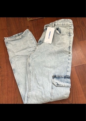 Gri Batik Desenli Bol Kesim Kadın Jean