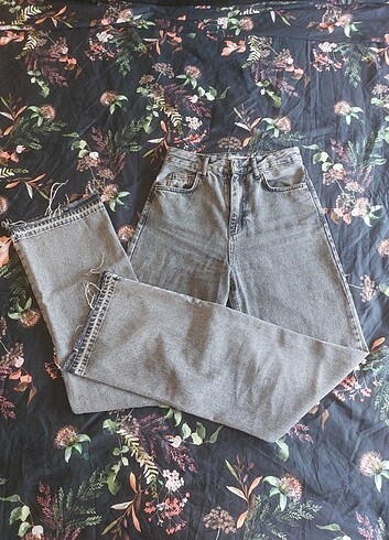 26 Beden gri Renk KOTON Jeans 90's fit gri