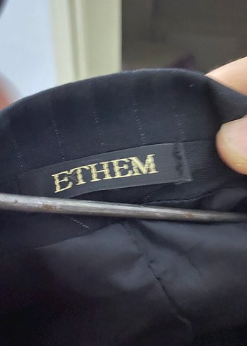 Düğmeli Siyah Erkek  Takım Elbisesi - Görsel 5