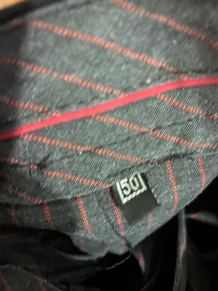 Düğmeli Siyah Erkek  Takım Elbisesi - Görsel 4