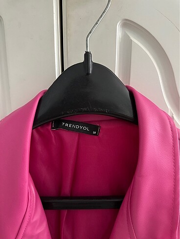 38 Beden pembe Renk Trendyol blazer