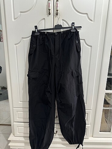 Bershka paraşüt pantolon