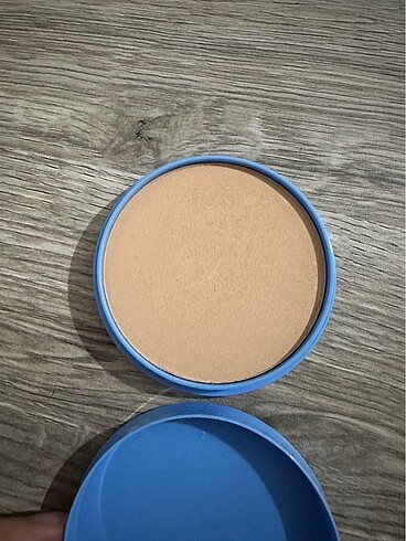 Rimmel london pudra