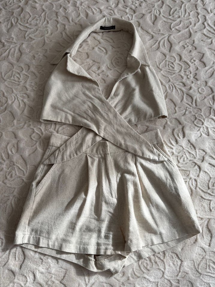 Bej Keten Kısa Tulum V Yakalı - Görsel 2