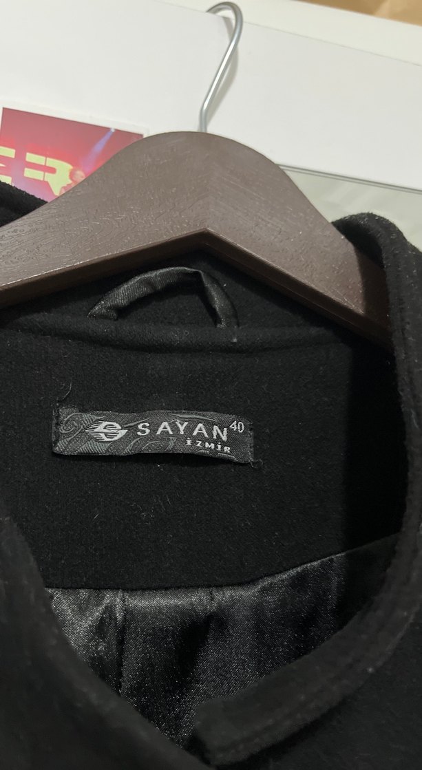 Siyah Düğmeli Kaşe Uzun Kaban - Görsel 3