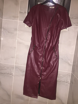 Uzun Deri Bordo Elbise