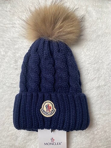 MONCLER BERE