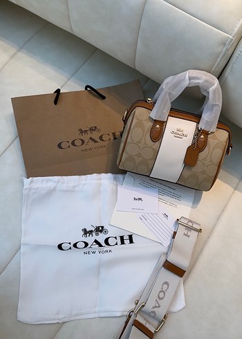 Beden Baskılı Beyaz Deri Coach Kadın Çanta