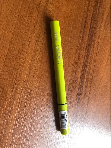 Beaulis siyah eyeliner