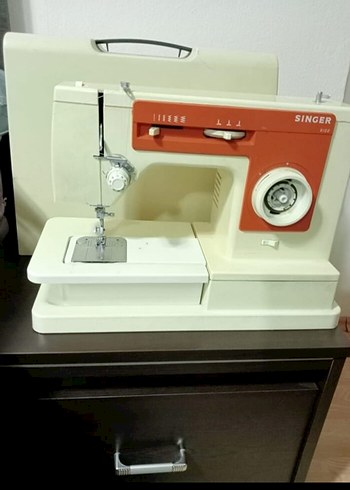 Singer Marka Beyaz Dikiş Makinesi
