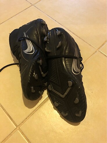 38 Beden Nike krampon 38.5