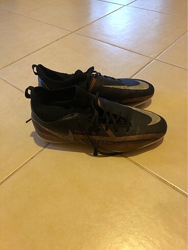 38 Beden siyah Renk Nike krampon 38.5