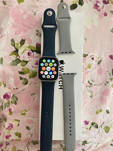 Apple saat