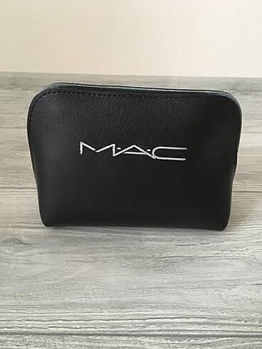 MAC makyaj çantası