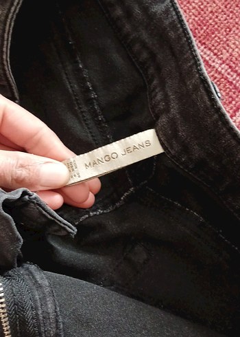 Siyah Fermuarlı Dar Kesim Kadın Midi Kot Pantolon - Görsel 3