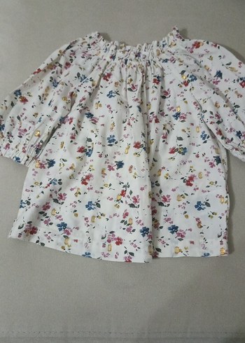 Kız Çocuk Beyaz Çiçekli Fırfırlı Bluz - Görsel 2