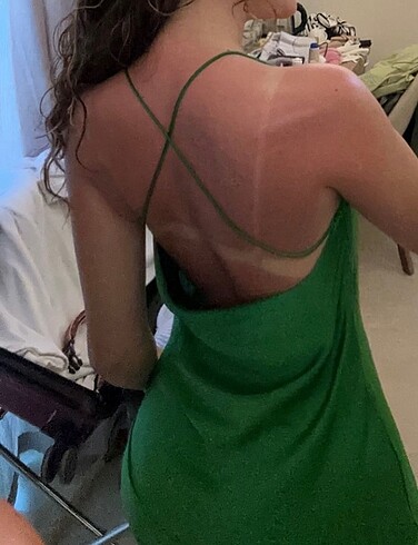 xs Beden yeşil Renk H&M saten yeşil elbise