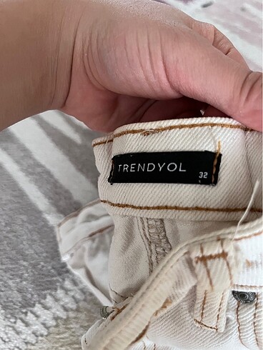 32 Beden camel Renk Milla ekru jeans