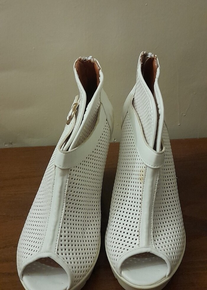 Topuklu ayakkabı - Görsel 4