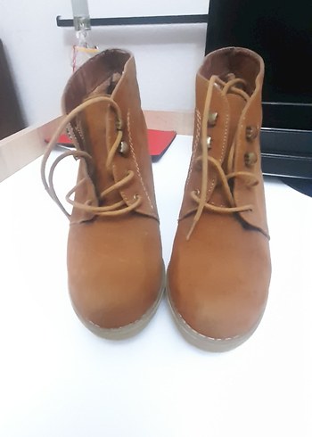 Kahverengi Tokalı Kadın Topuklu Bot - Görsel 4