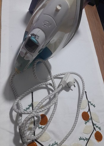 Mavi Ütü, Ayarlanabilir Isı ve Buhar Özellikli - Görsel 9