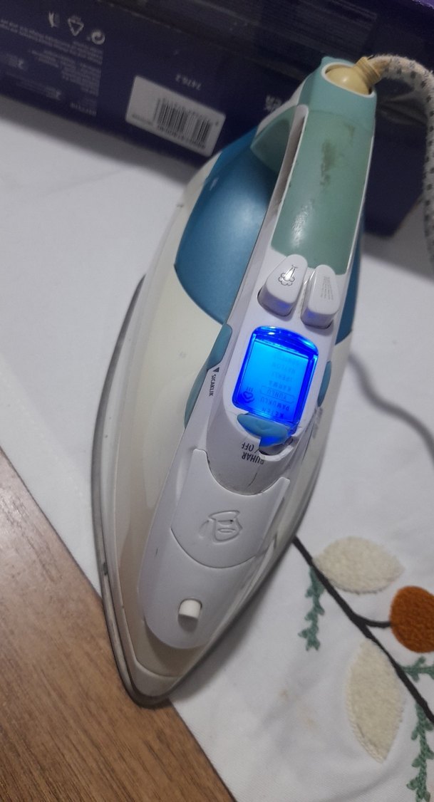 Mavi Ütü, Ayarlanabilir Isı ve Buhar Özellikli - Görsel 4