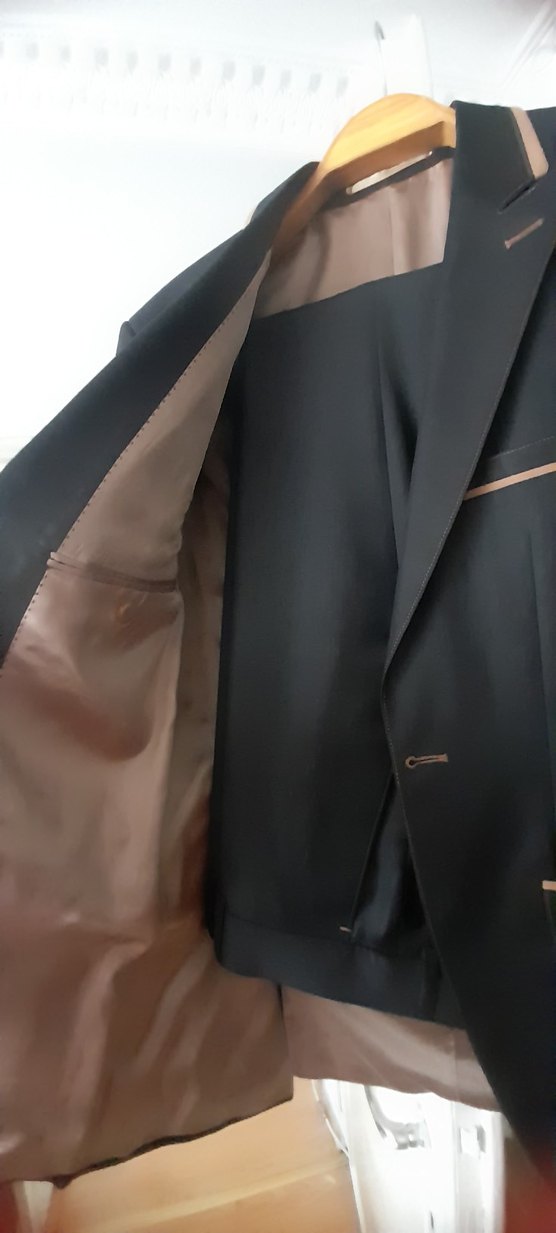 Siyah Erkek Düğmeli Notch Yaka Takım Elbise - Görsel 3