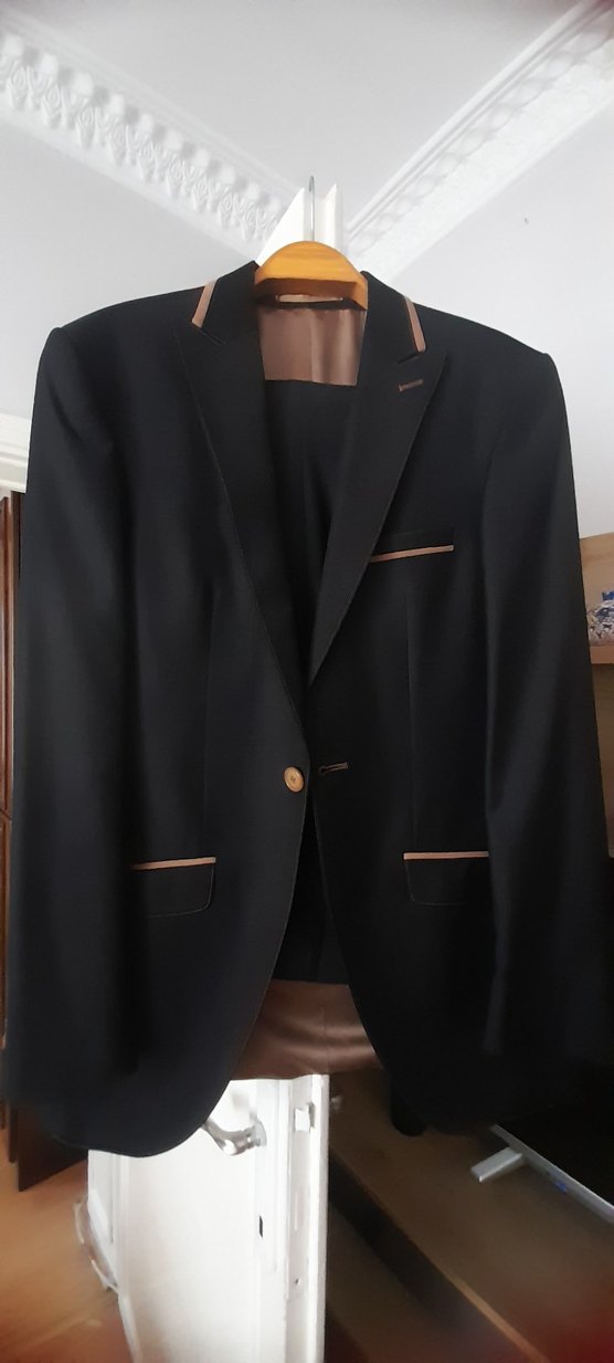 Siyah Erkek Düğmeli Notch Yaka Takım Elbise - Görsel 2