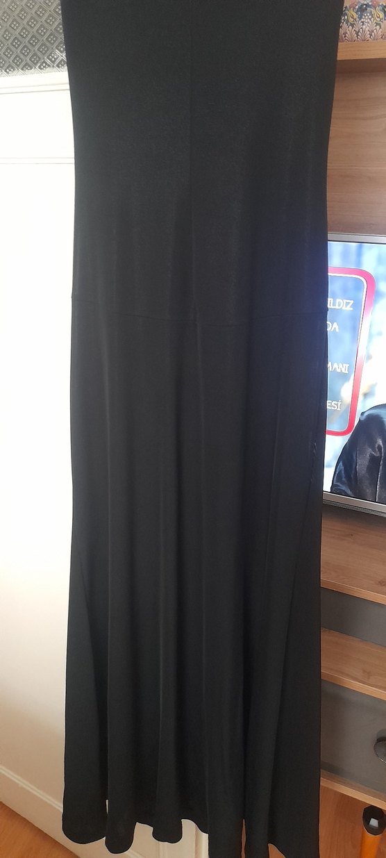 Siyah Drapeli Uzun V Yaka Abiye Elbise - Görsel 4