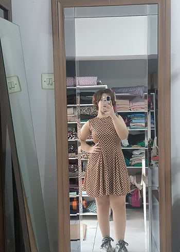 Kahverengi Zebra Desenli V Yaka Elbise - Görsel 3