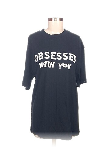 Diğer T-shirt %70 İndirimli.
