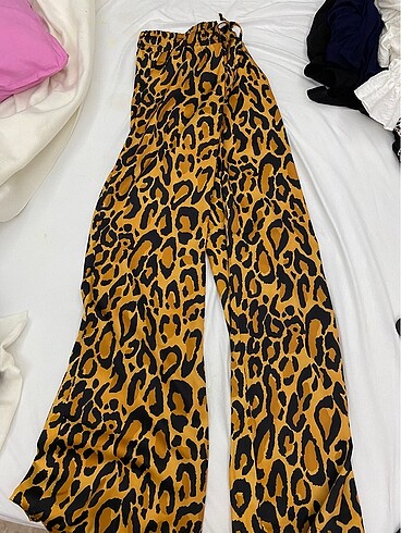 Diğer Leopar pantolon