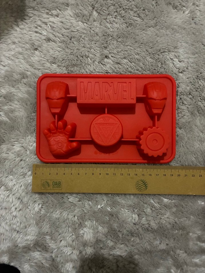 Marvel Kırmızı Silikon Kek Kalıbı - Görsel 2