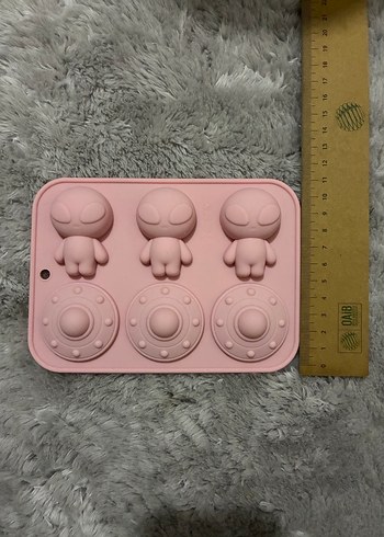 Pembe Uzaylı ve UFO Silikon Kek Kalıbı - Görsel 3