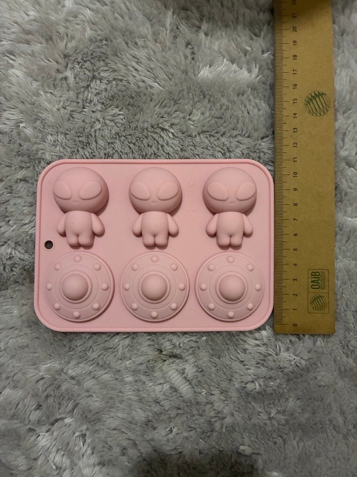 Pembe Uzaylı ve UFO Silikon Kek Kalıbı - Görsel 2