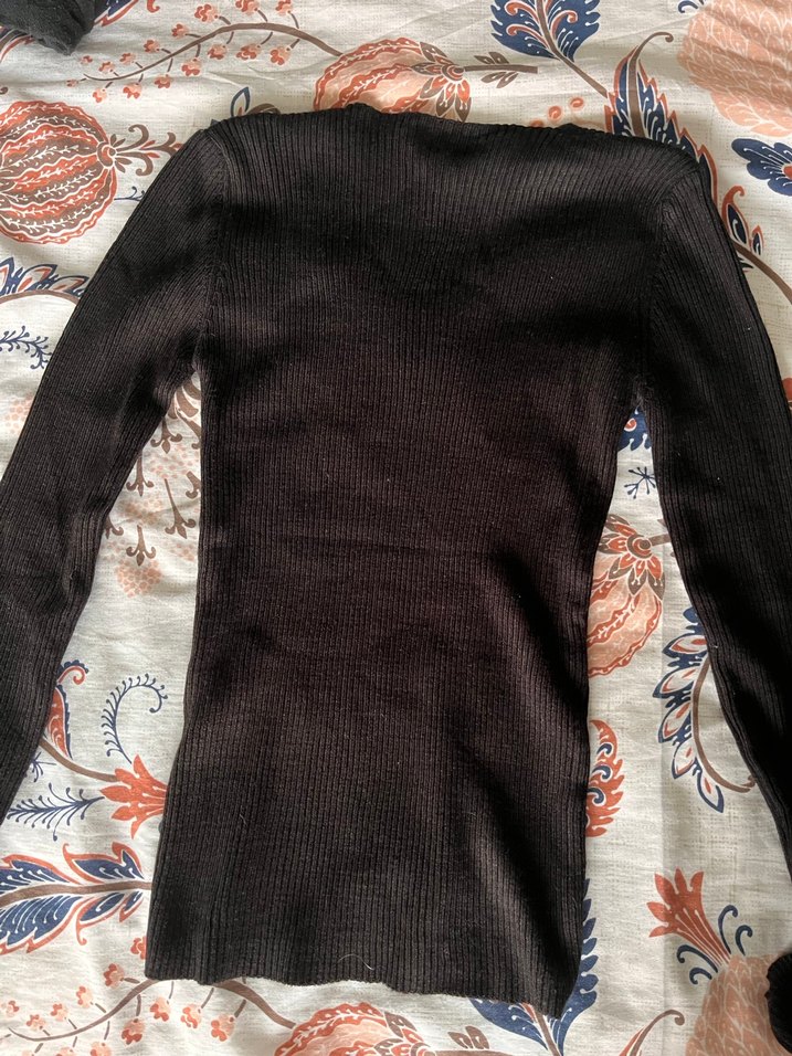 Siyah V Yaka Kadın Triko Kazak - Görsel 3