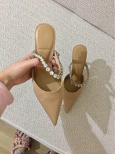 39 Beden Taşlı stiletto