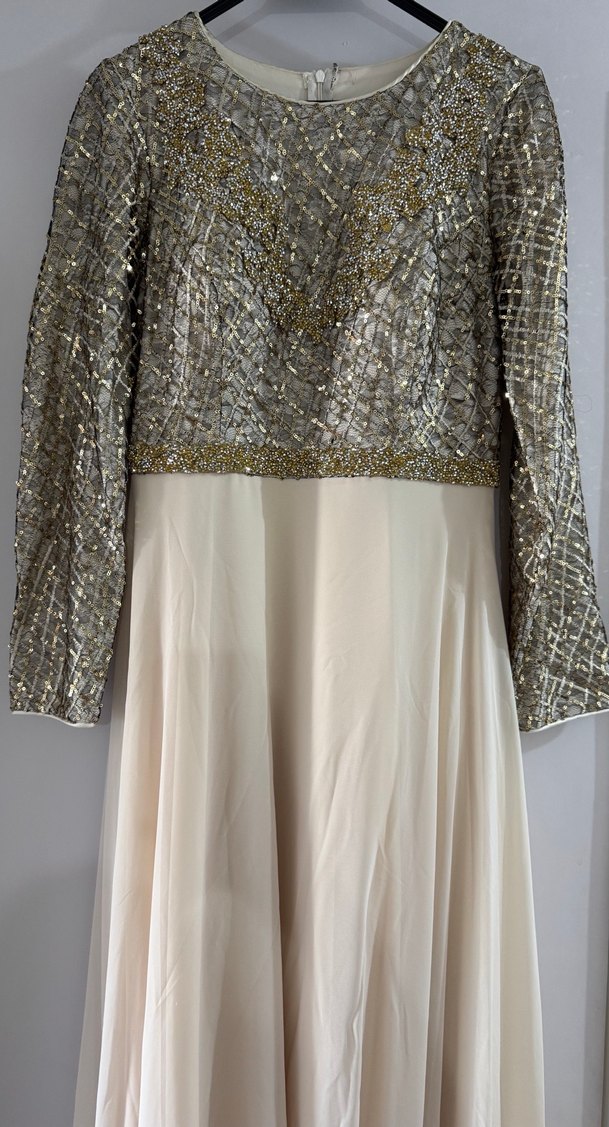 Uzun Kollu Bej Kadın Abiye Elbise - Görsel 2