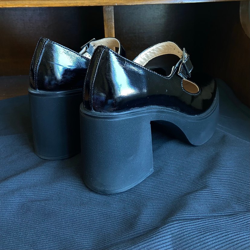 Siyah Rugan Platform Topuklu Gotik Ayakkabı - Görsel 5