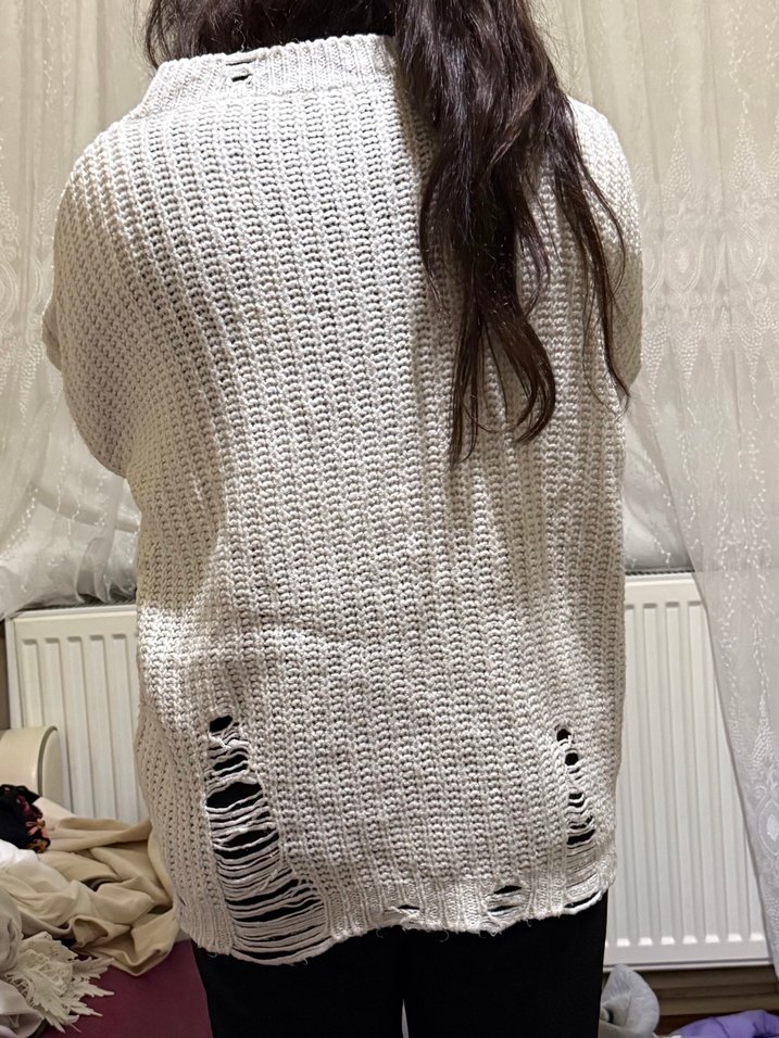 Beyaz Örgü Salaş Kadın Kazak - Görsel 2