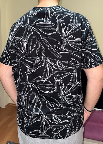 Siyah Baskılı Desenli Erkek Tişört - Görsel 2