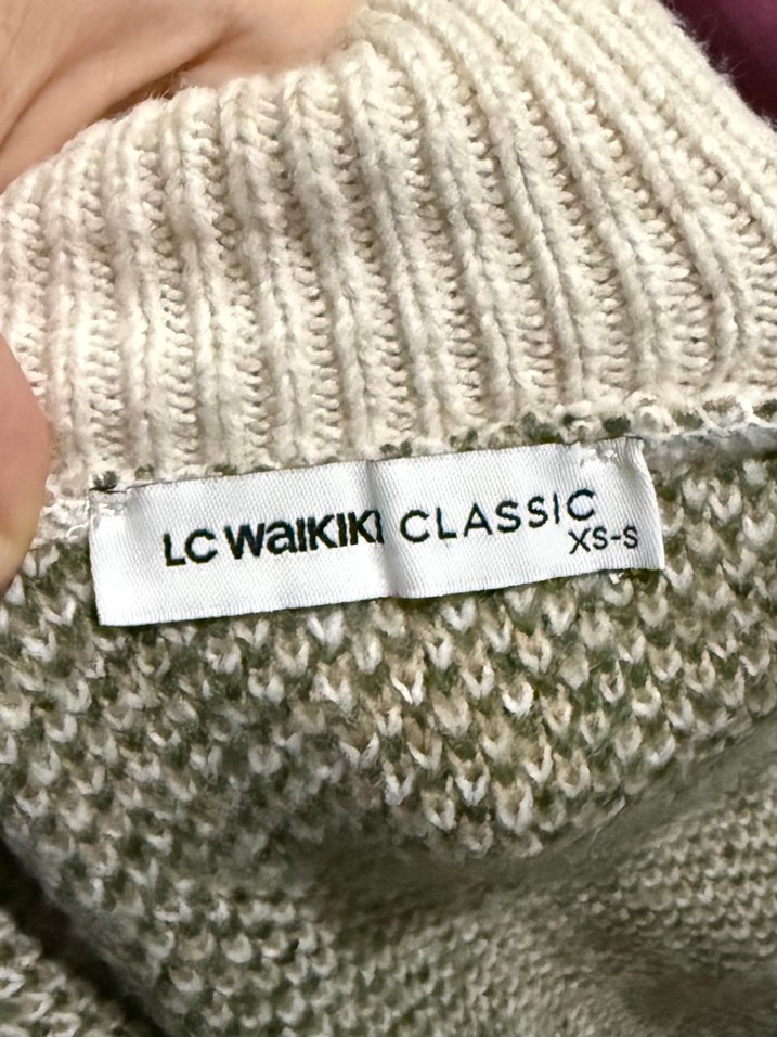 Bej V Yakalı Örgü Kadın Süveter - Görsel 4