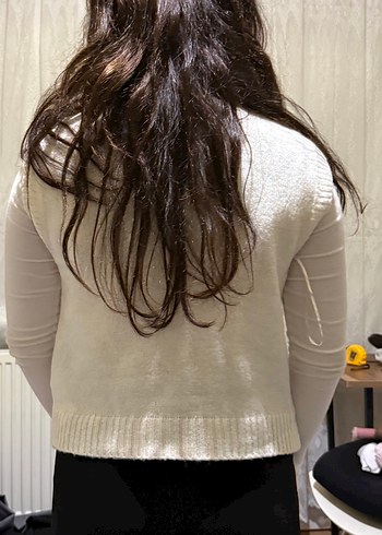 Beyaz V Yaka Triko Kadın Süveter - Görsel 2