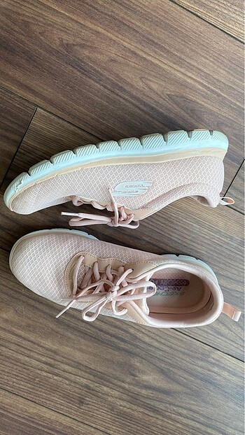 Skechers spor ayakkabı